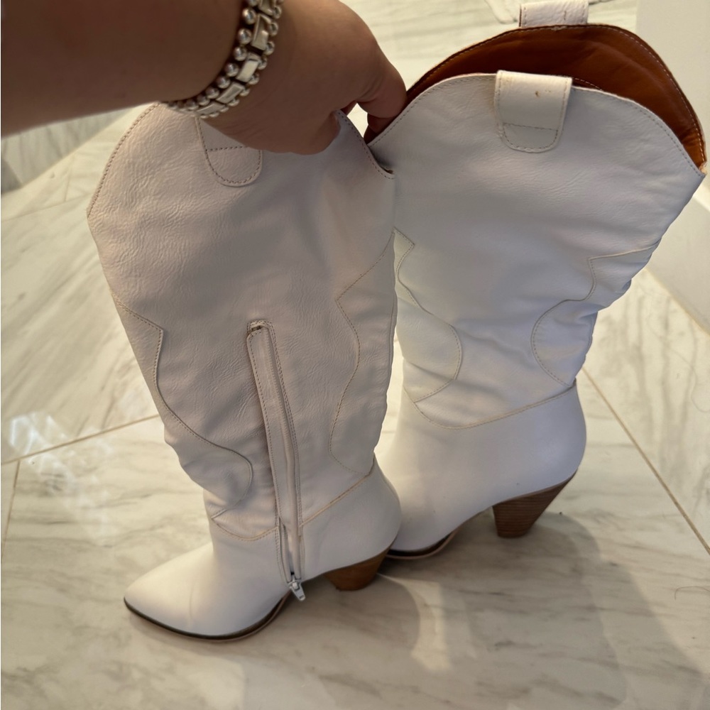 Vicidolls white cowboy boots
